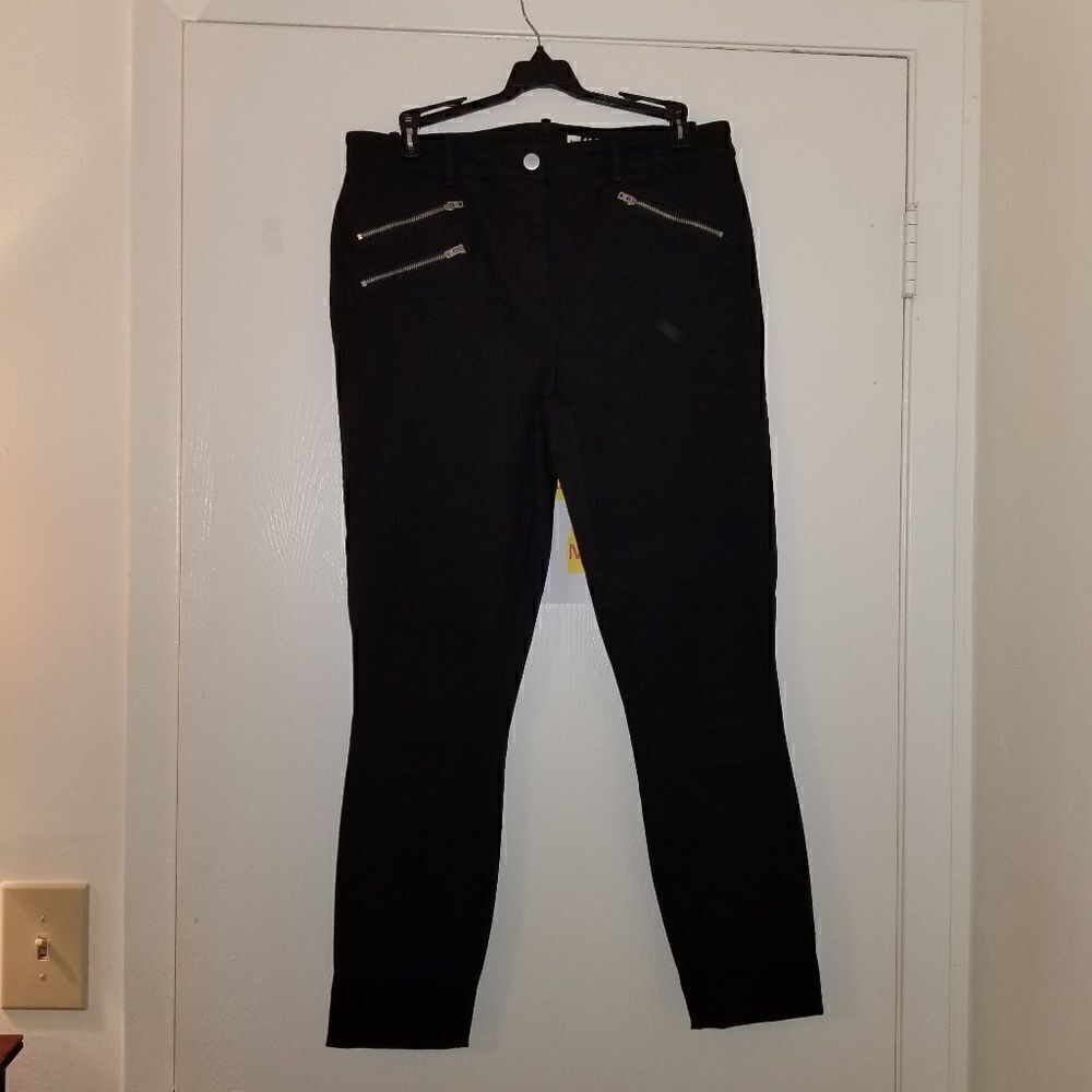 GAP STRETCH SKINNY BLACK JEANS WITH ZIPPERS